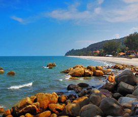 Teluk Cempedak Beach